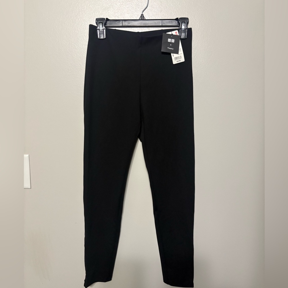 NWT Theory Women’s Black Legging Pant with Ankle Zipper
